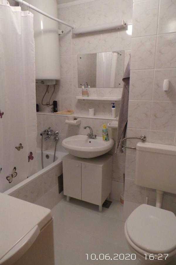 Walk Apartment Vukovar Esterno foto