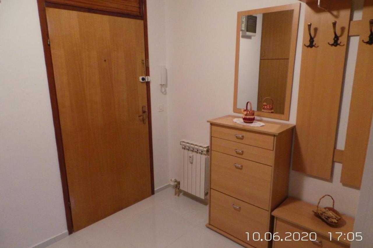 Walk Apartment Vukovar Esterno foto