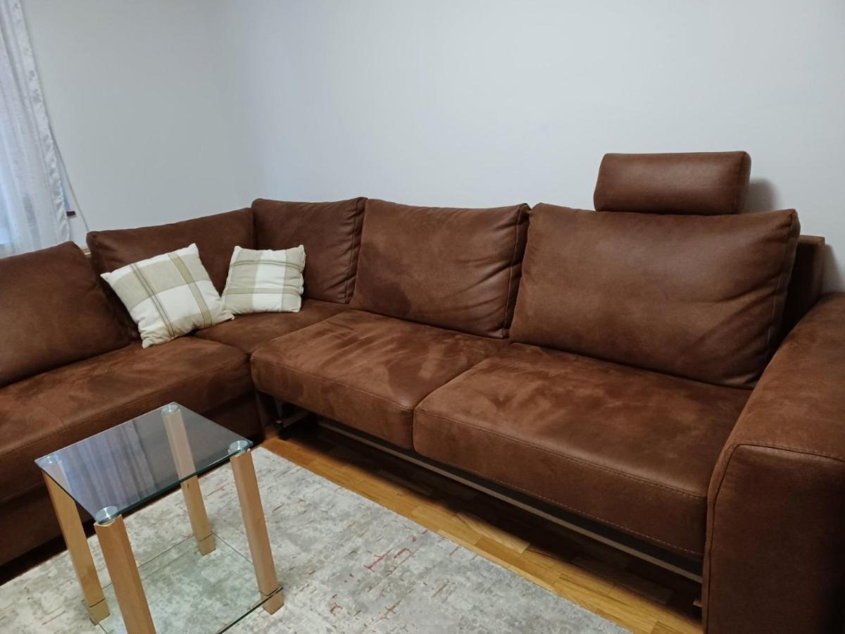 Walk Apartment Vukovar Esterno foto